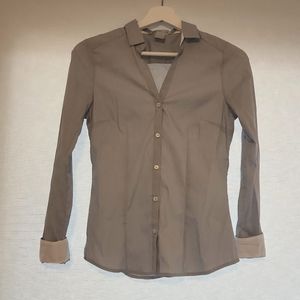 H&M Women's Button Up Light Grey Dress Shirt